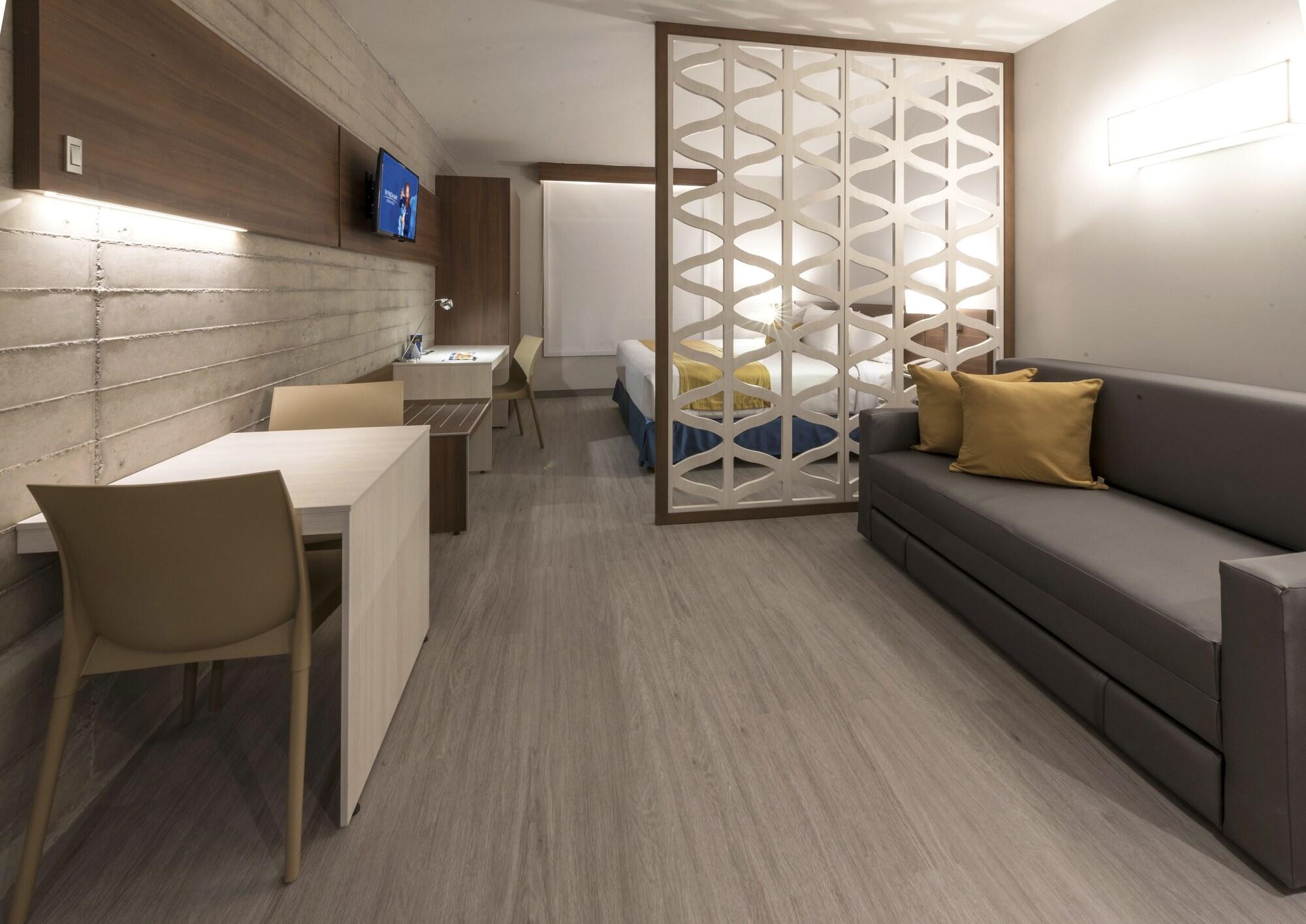 Hotel Microtel & By Wyndham Irapuato