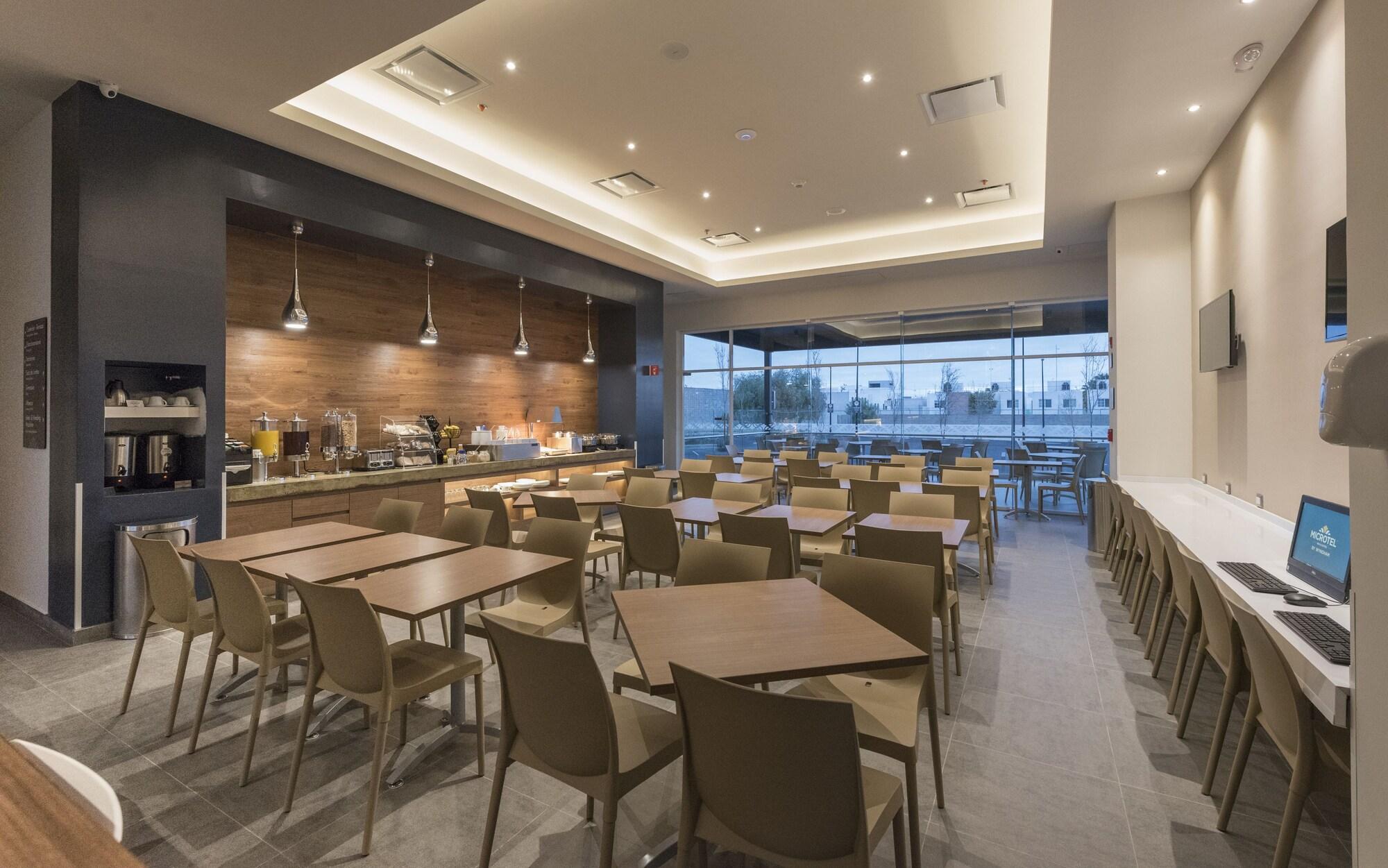 Microtel & By Wyndham 3*