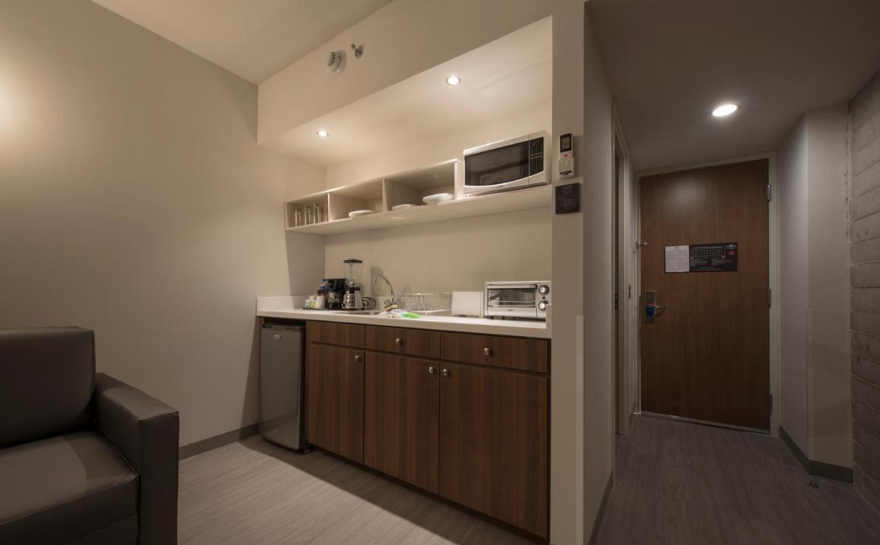 Microtel & By Wyndham Hotel 3*